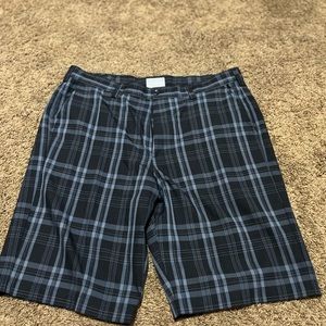 Blue checkered IZOD golf shorts